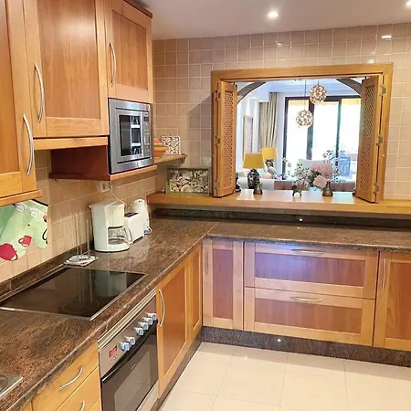 Lovely 2 Bedroom In Bahia Alcantara Apartment Marbella