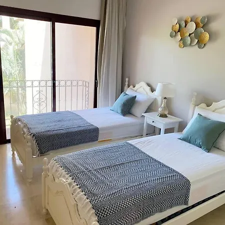 Lovely 2 Bedroom In Bahia Alcantara Apartment *